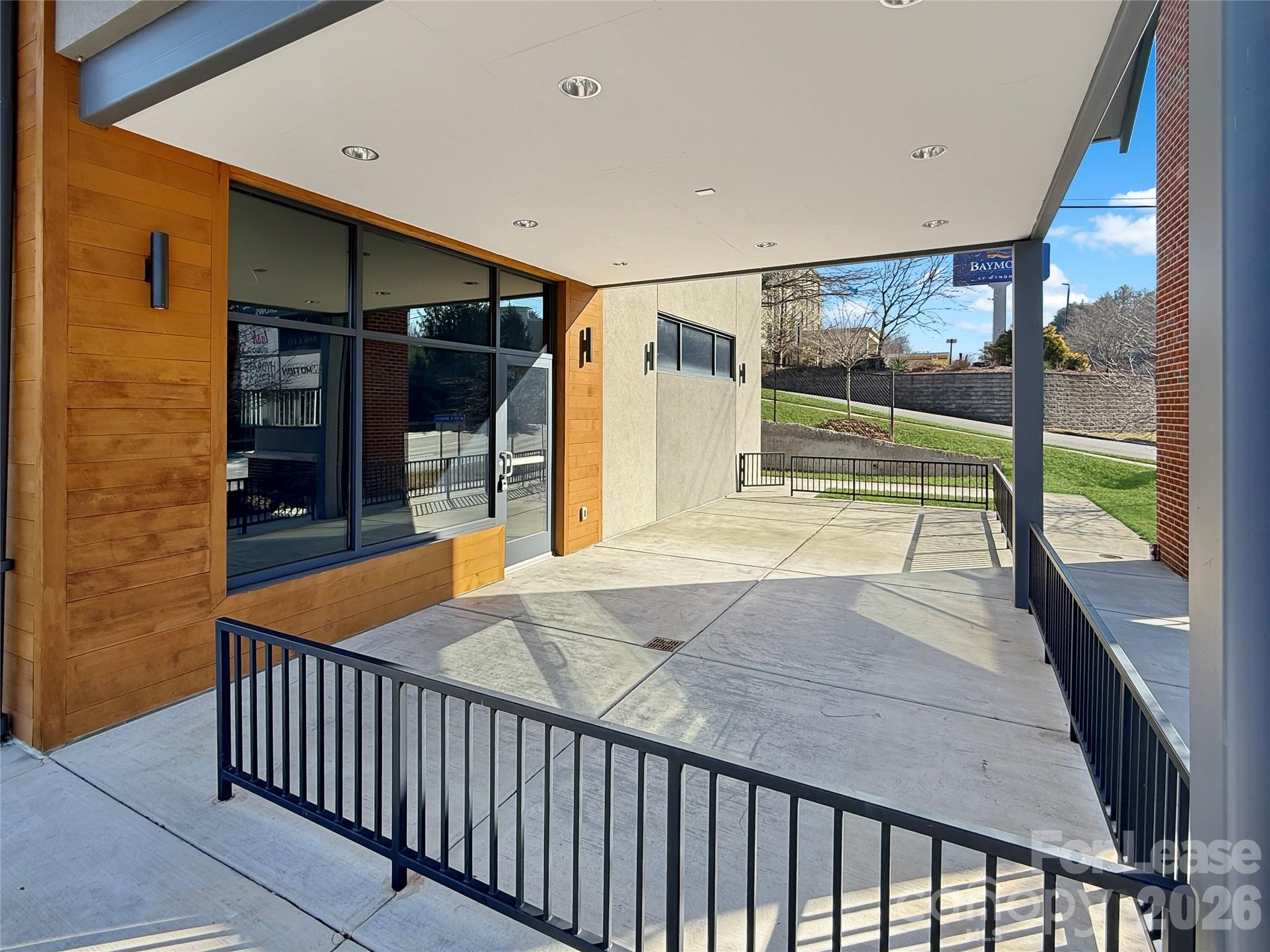 190 Hendersonville Road 95