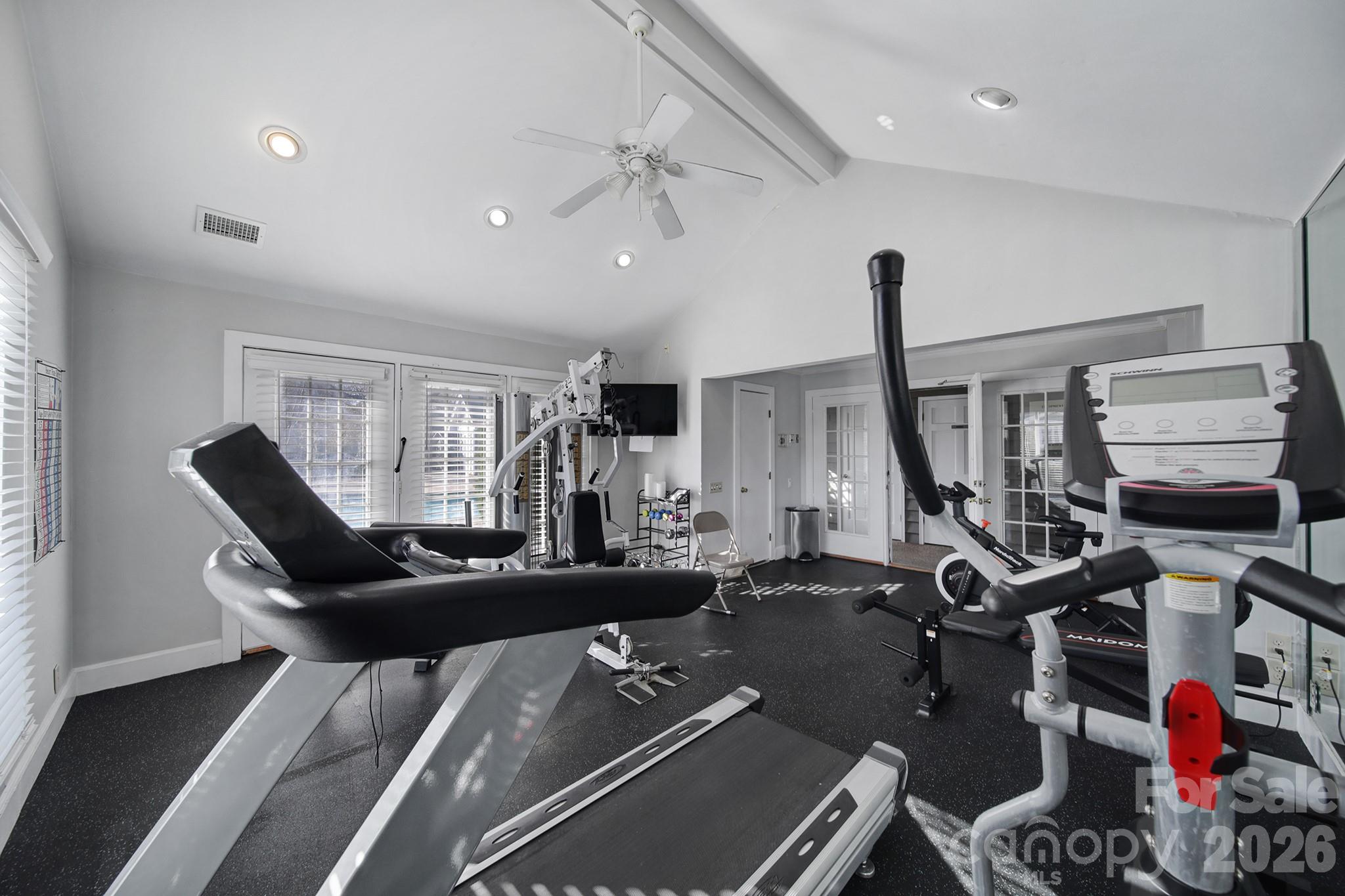 The Gates at Quail Hollow - Residential