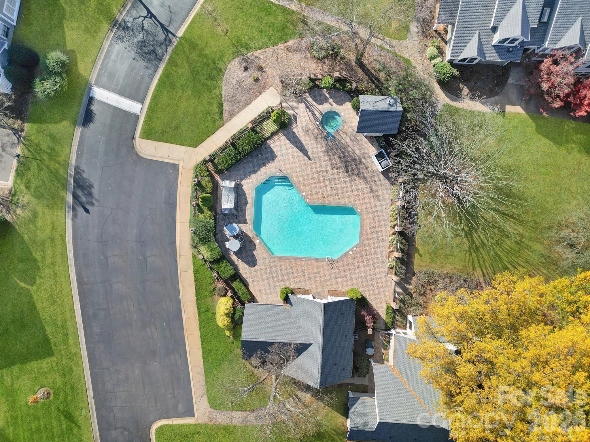 The Gates at Quail Hollow - Residential