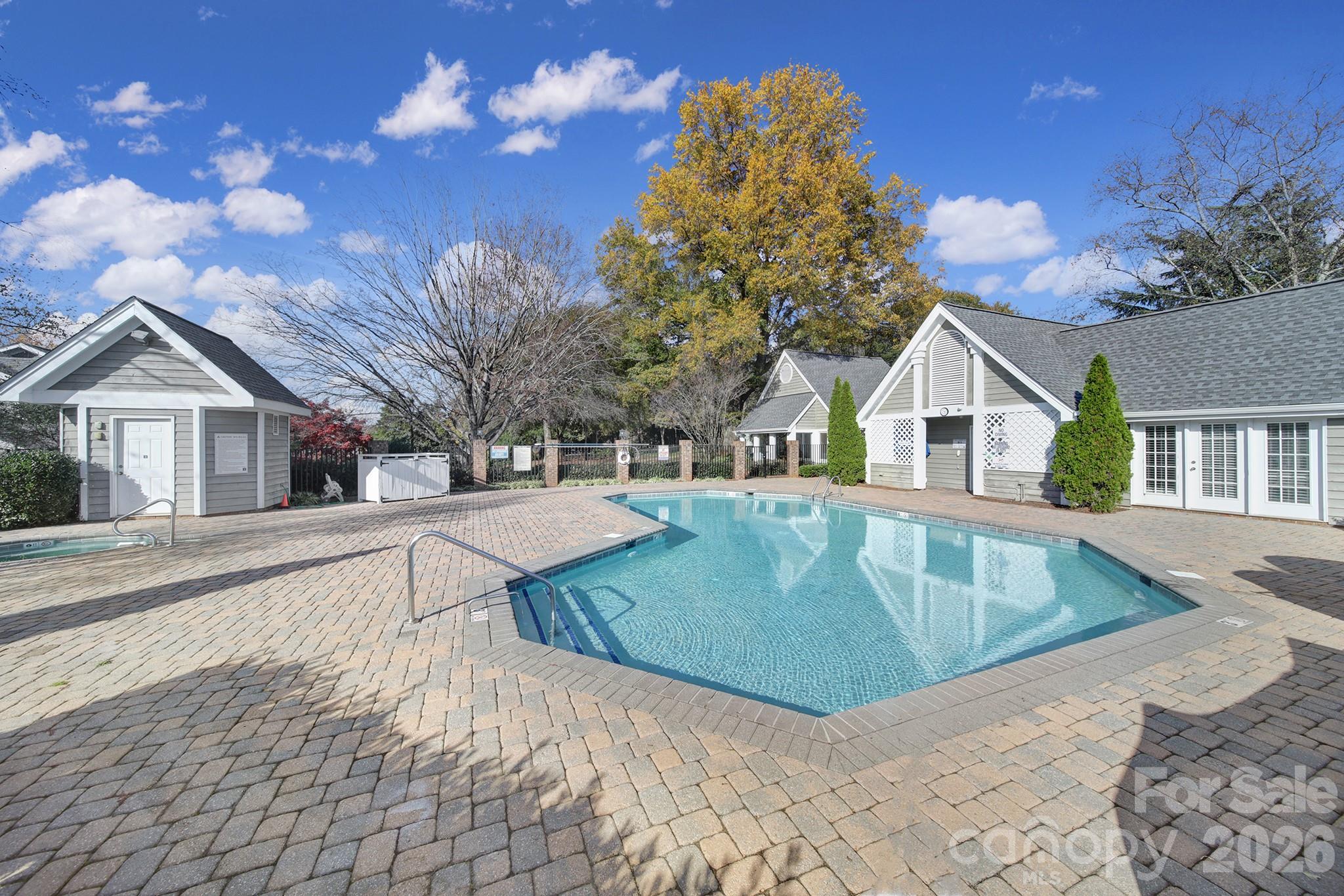 The Gates at Quail Hollow - Residential