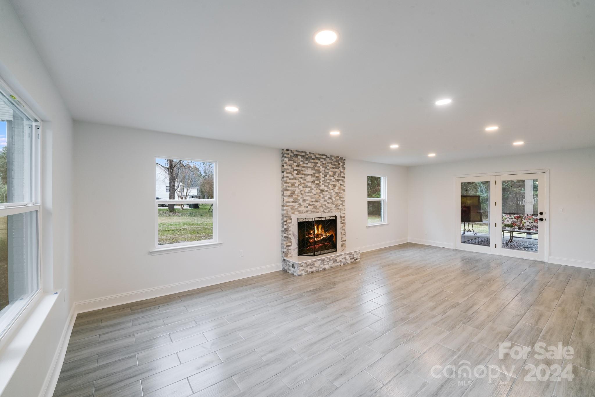 Country Club Estates - Residential