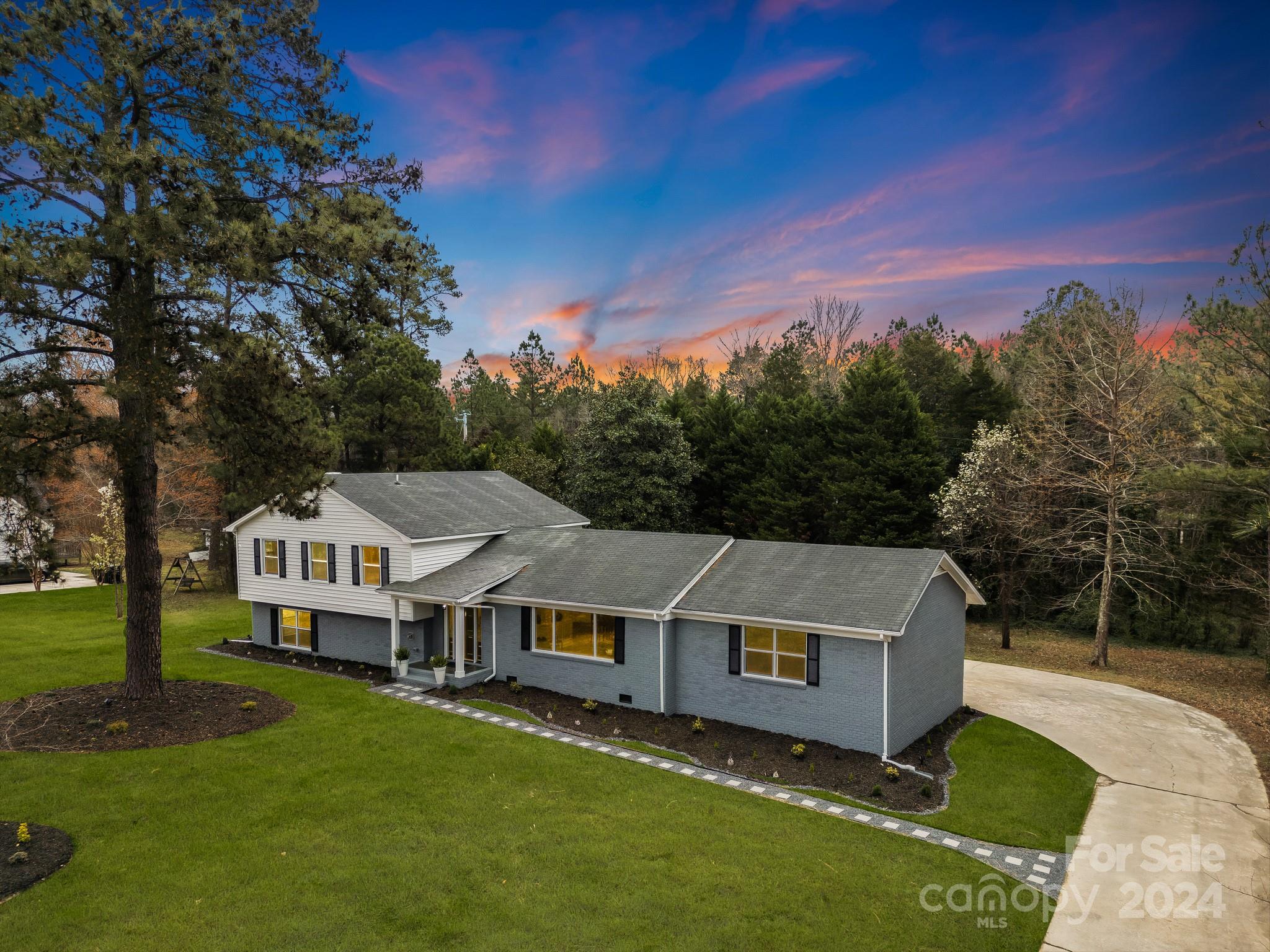 Country Club Estates - Residential