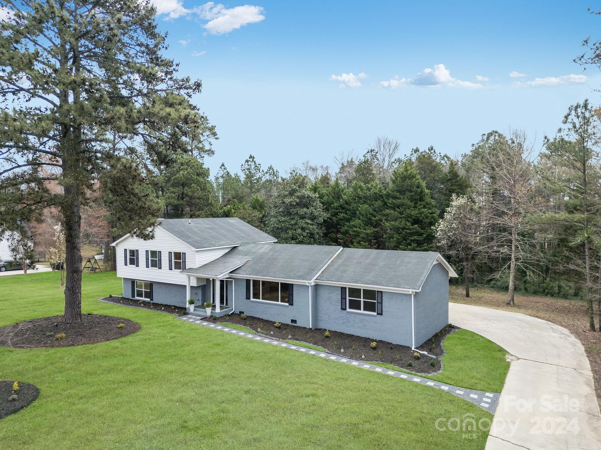 Country Club Estates - Residential