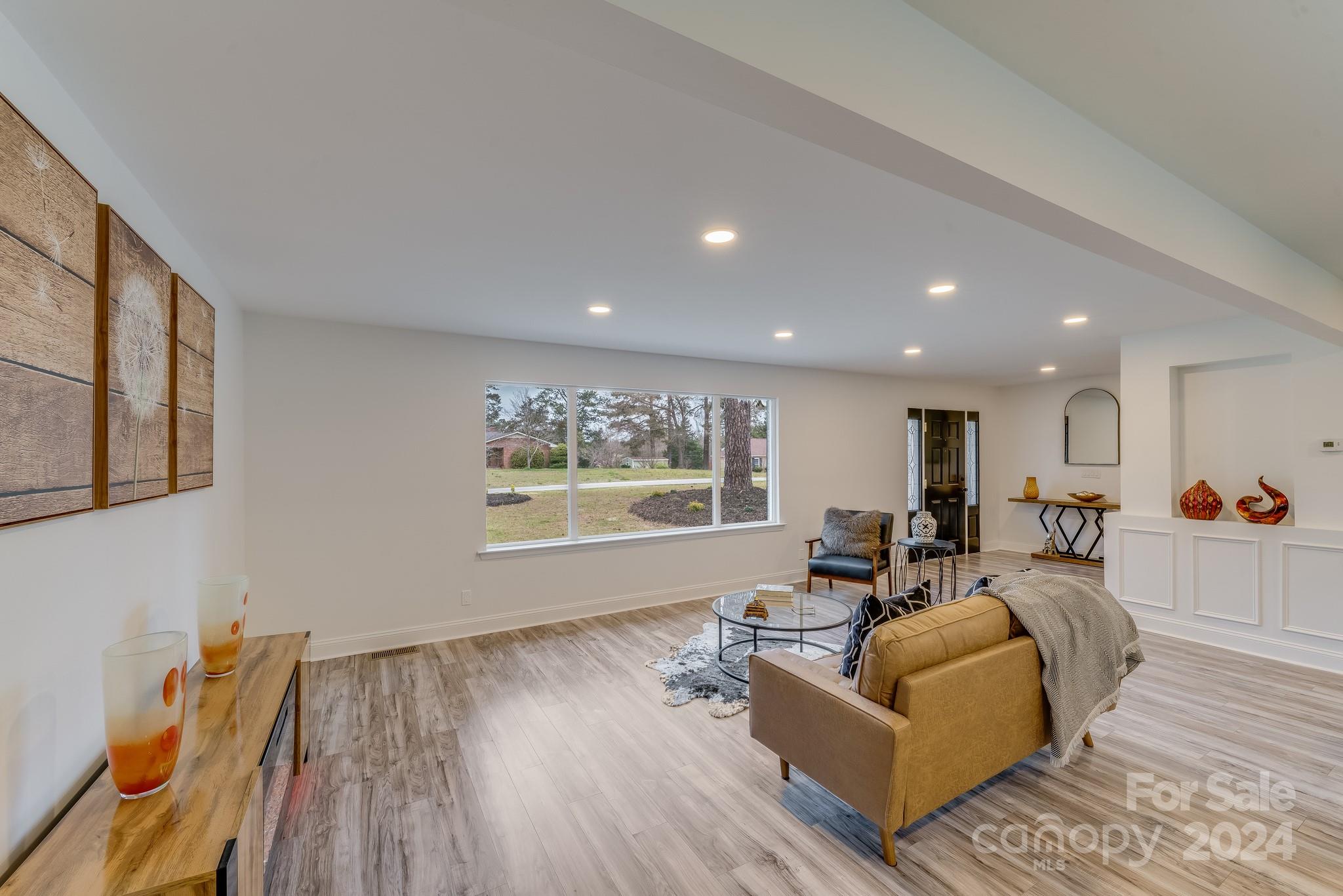 Country Club Estates - Residential