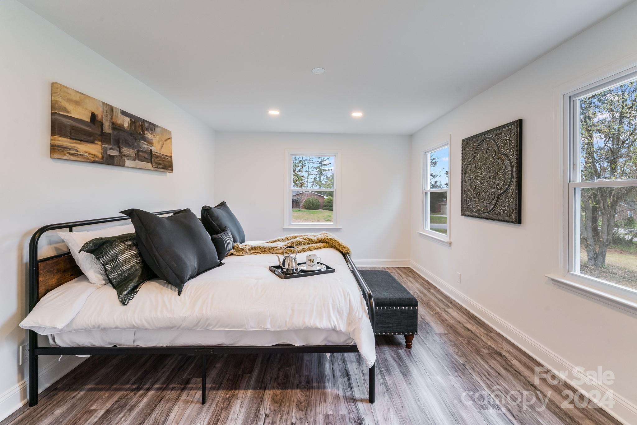 Country Club Estates - Residential