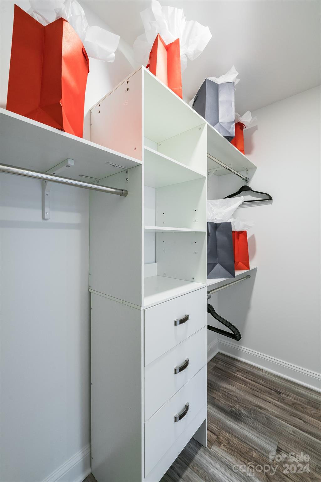 Country Club Estates - Residential