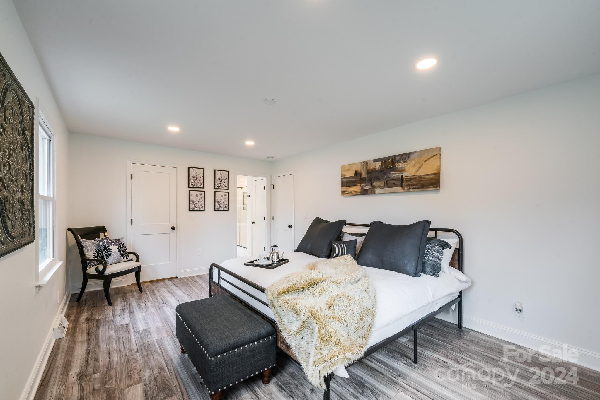 Country Club Estates - Residential