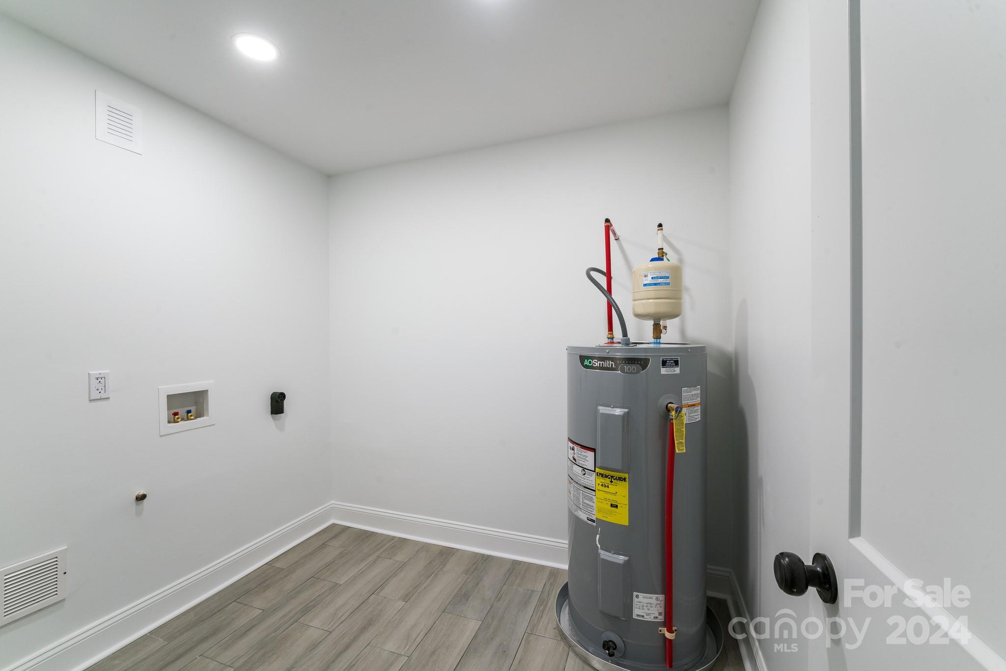 Country Club Estates - Residential