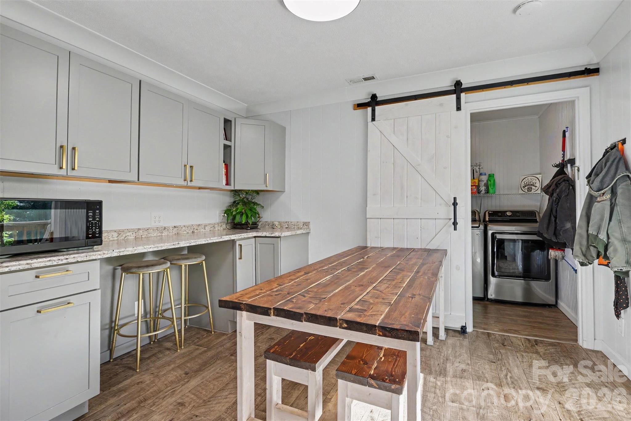 4744 Hickory Grove Road