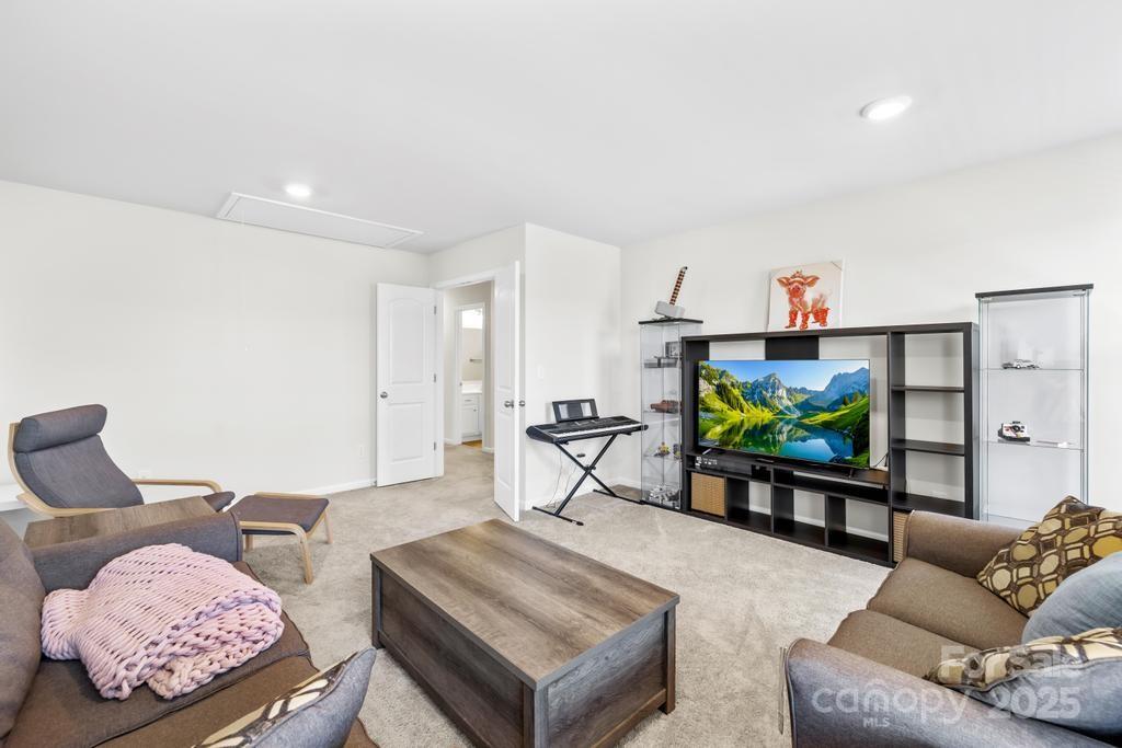 Weddington Pointe - Residential