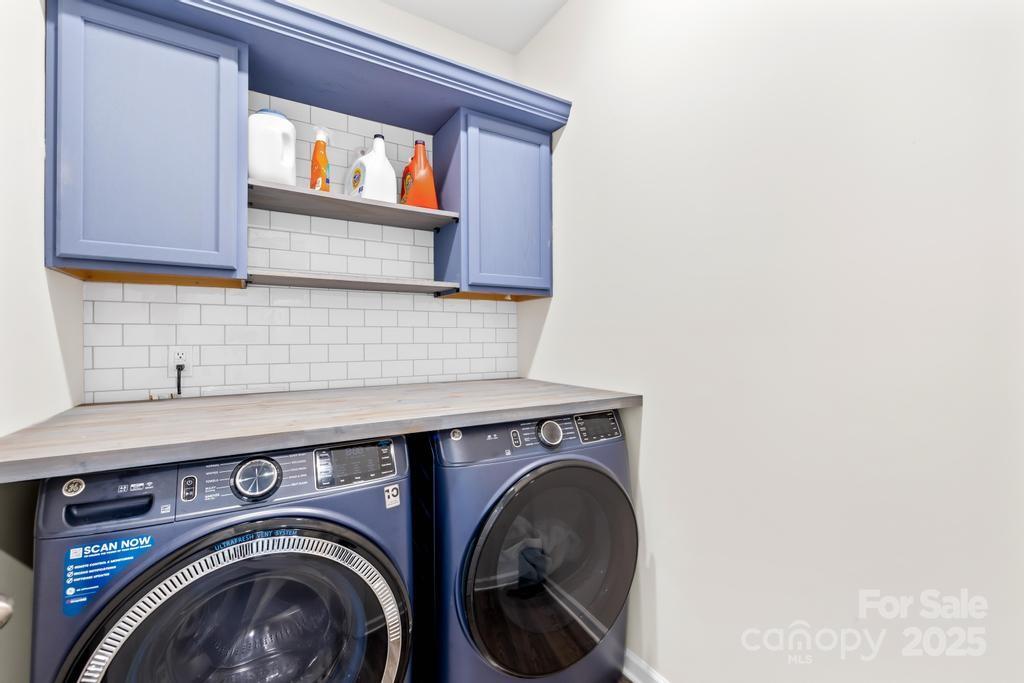 Weddington Pointe - Residential