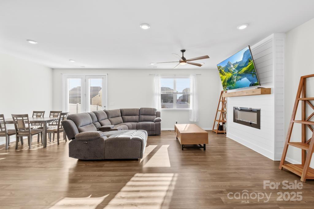 5021 Markfield Lane