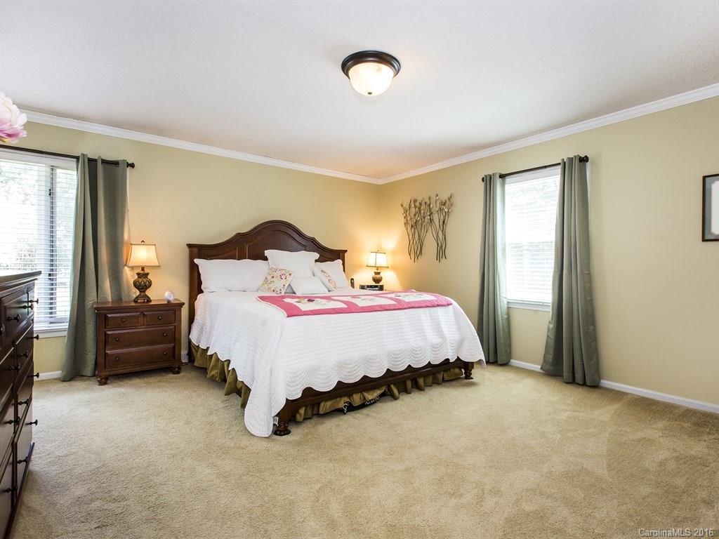 Willowbrook - Residential