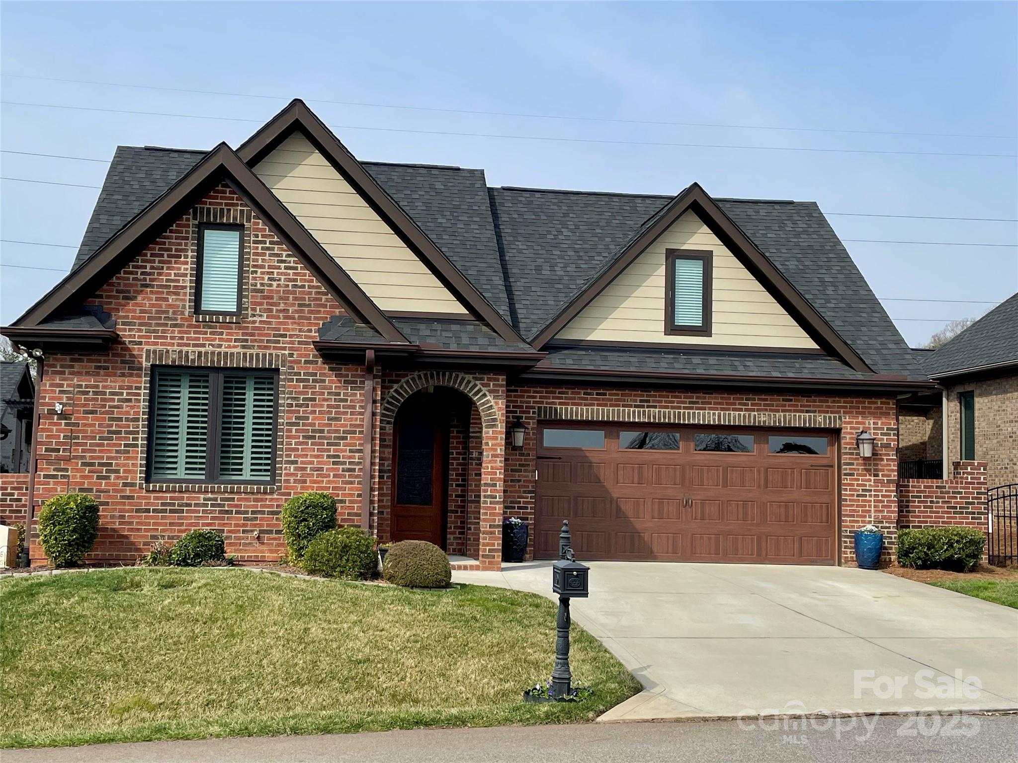 6111 Gold Springs Way