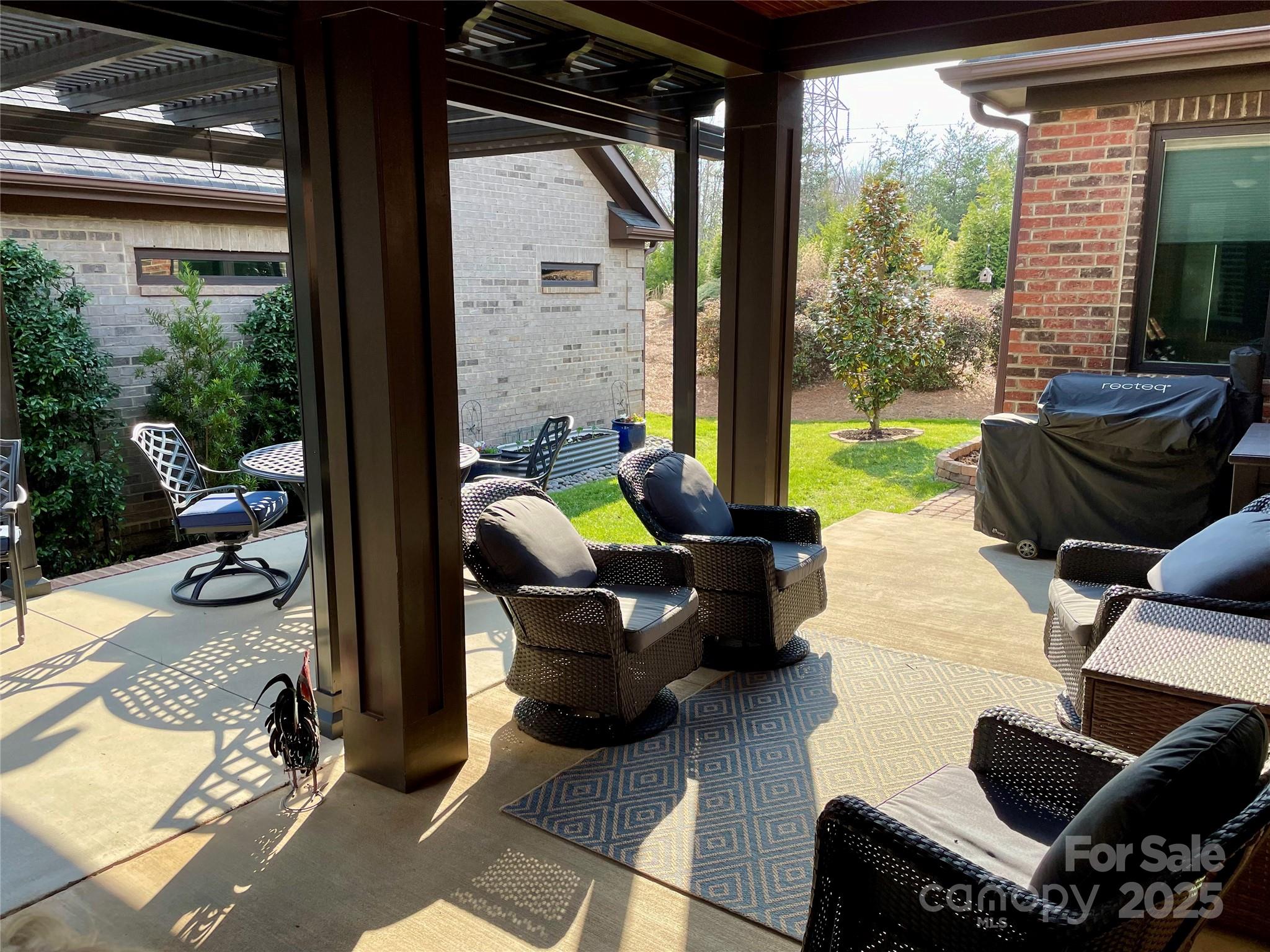 6111 Gold Springs Way