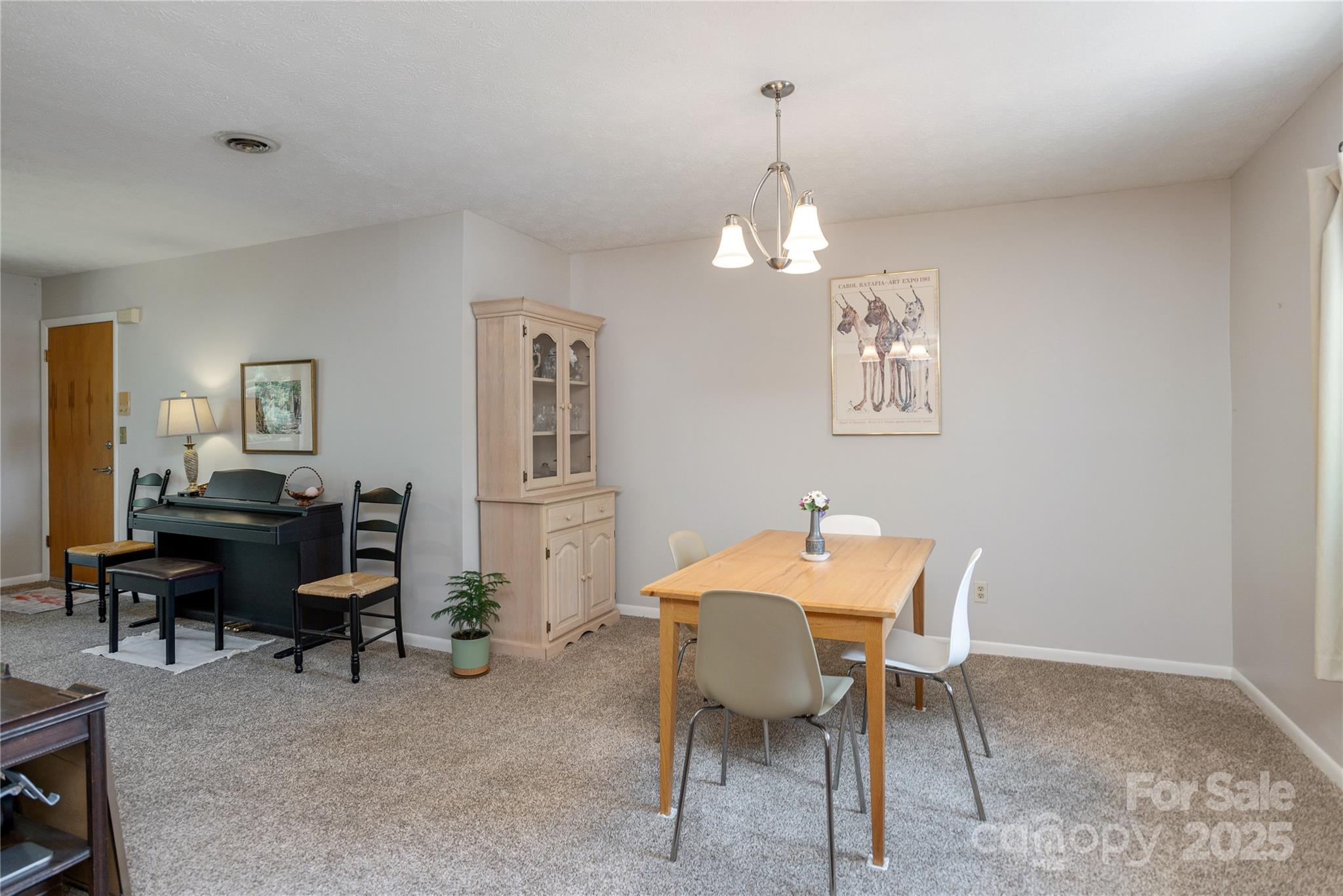 103 Oakwood Place Unit 4