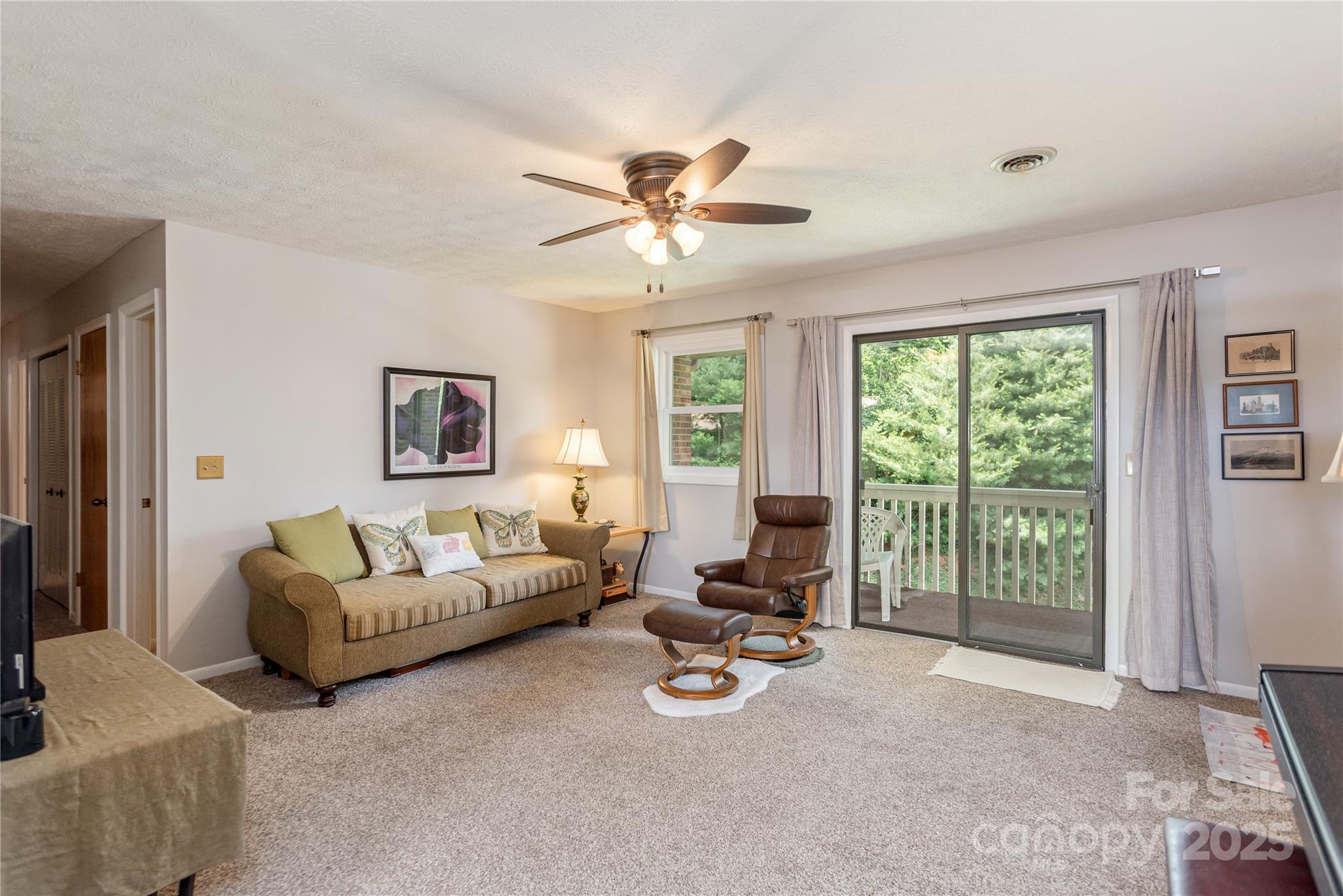 103 Oakwood Place Unit 4