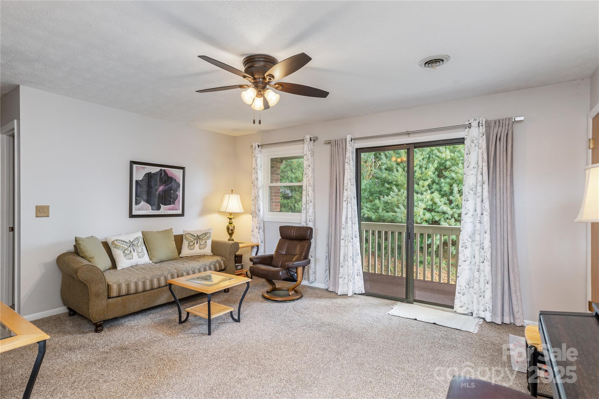 103 Oakwood Place Unit 4