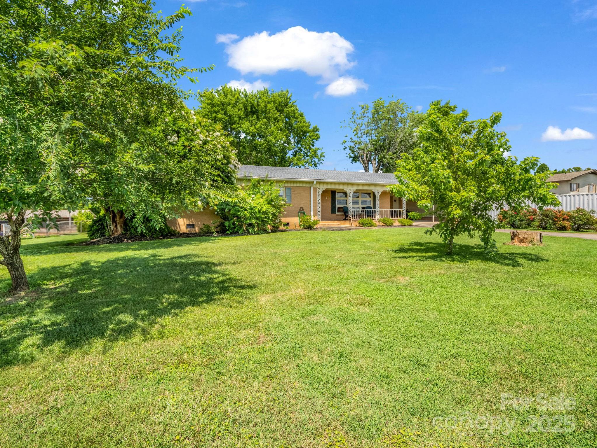1638 Chase High Road