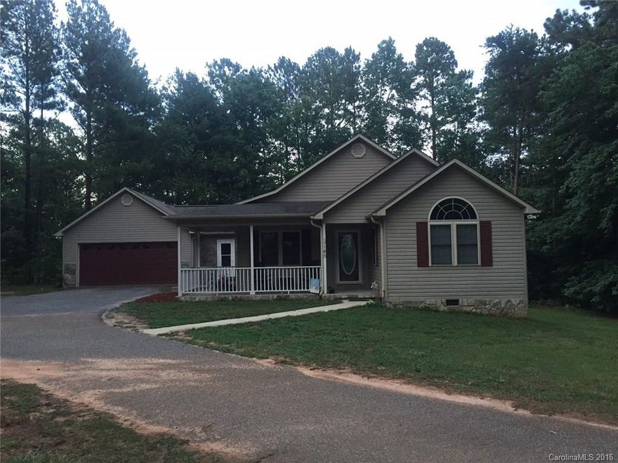 Fabulous family home in a quiet community.  One level living with new upgrades that includes wood flooring, appliances, granite kitchen countertops, ceramic tile and light fixtures.  Great location with convenient access to I-26 and Hwy 74.  Enjoy the Tryon International Equestrian Center only 3.6 miles away.