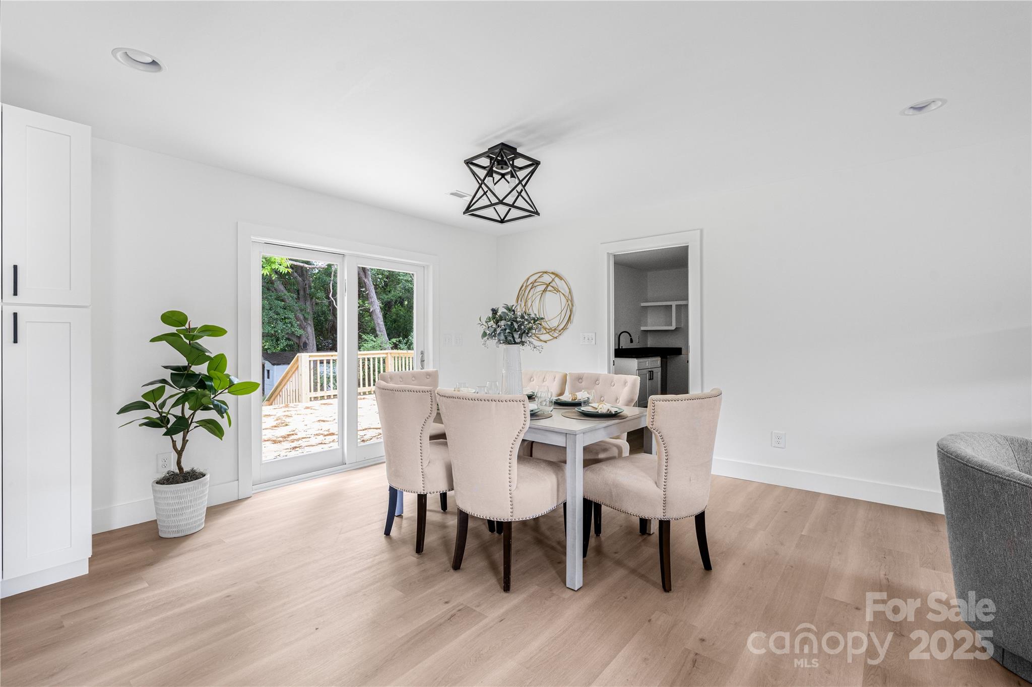 1537 Spangler Drive