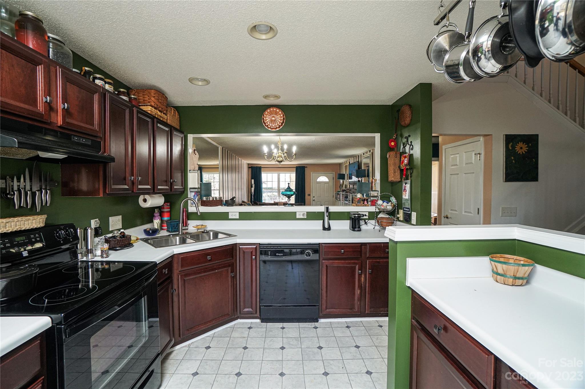 Old Stone Crossing - Residential