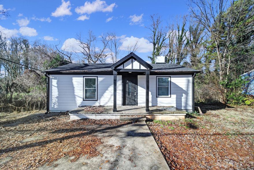 Welcome home to this beautifully updated two bedroom, 1 bathroom home in Charlotte!