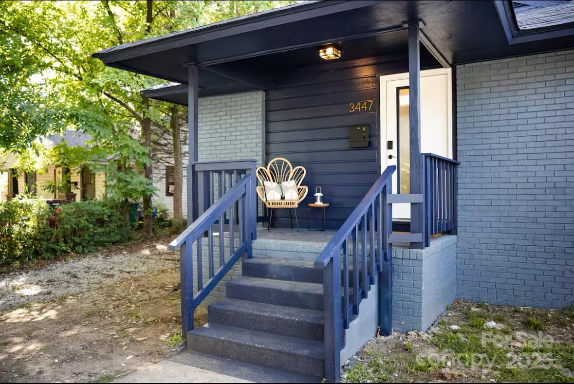 3445/3447 Tappan Place