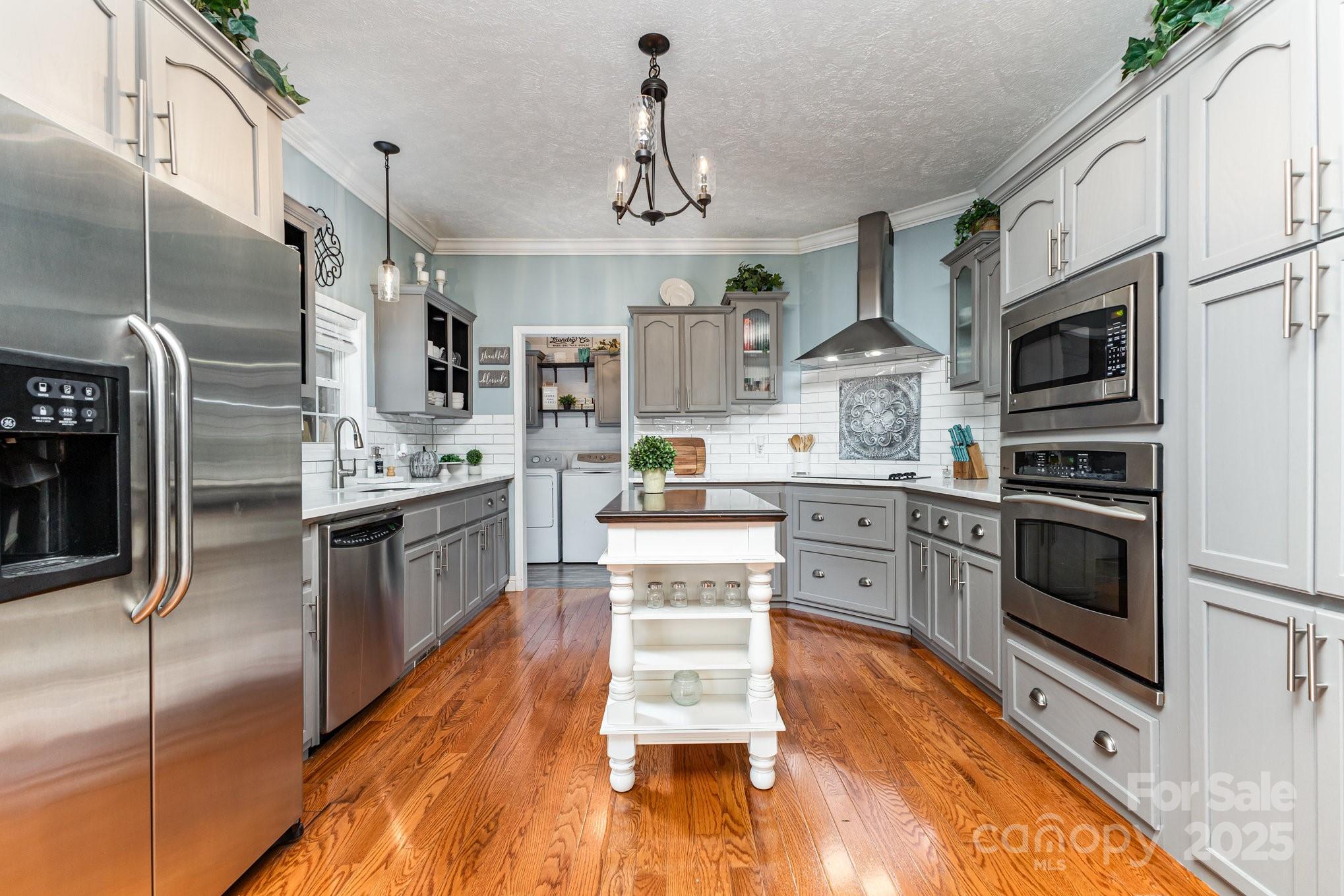4224 Temple Lane