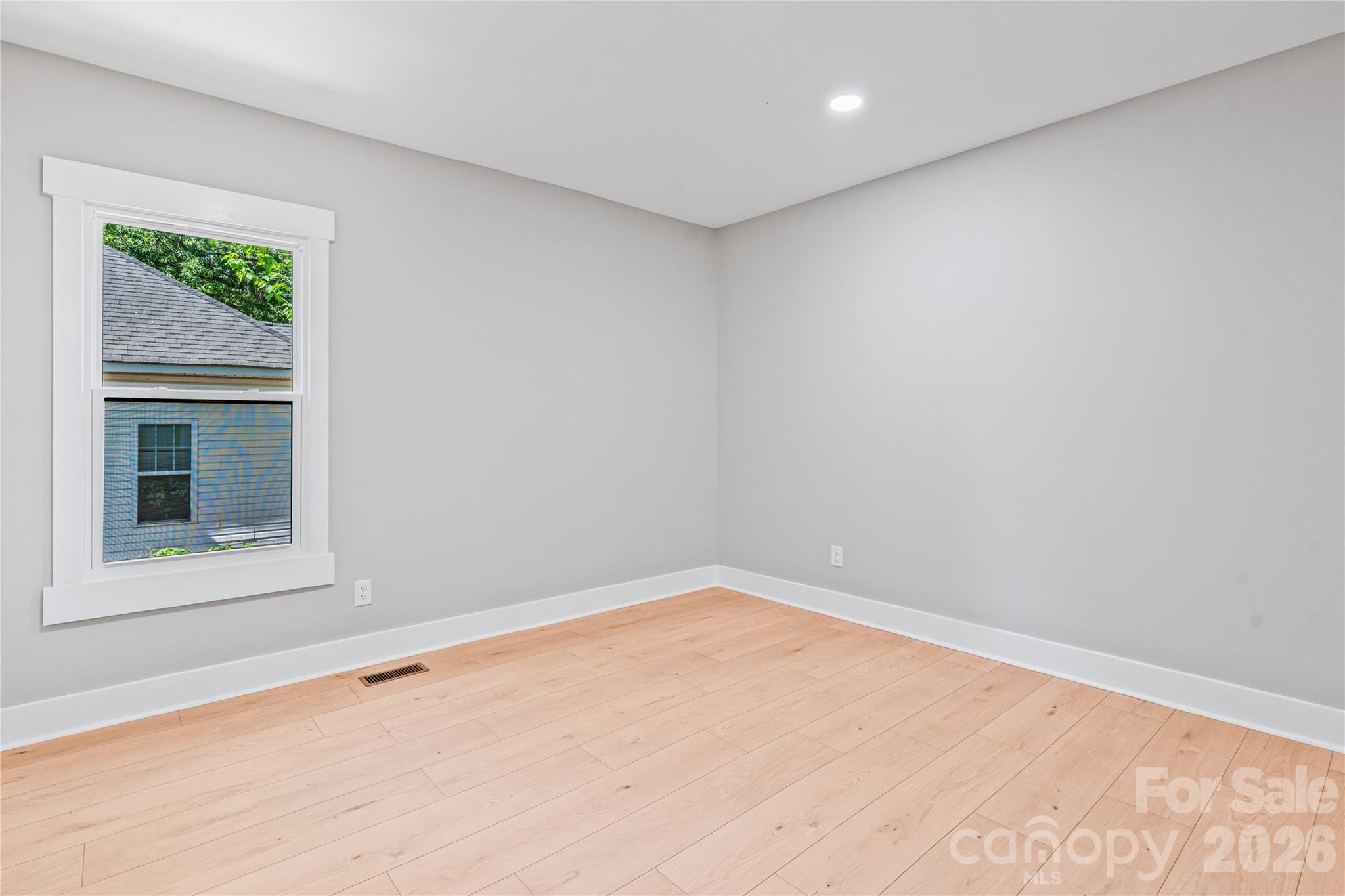 4510 Wildwood Avenue