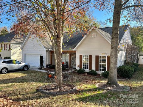Photo of 4760 Lauren Glen Street NW, Concord, NC 28027 (MLS # 4325790)