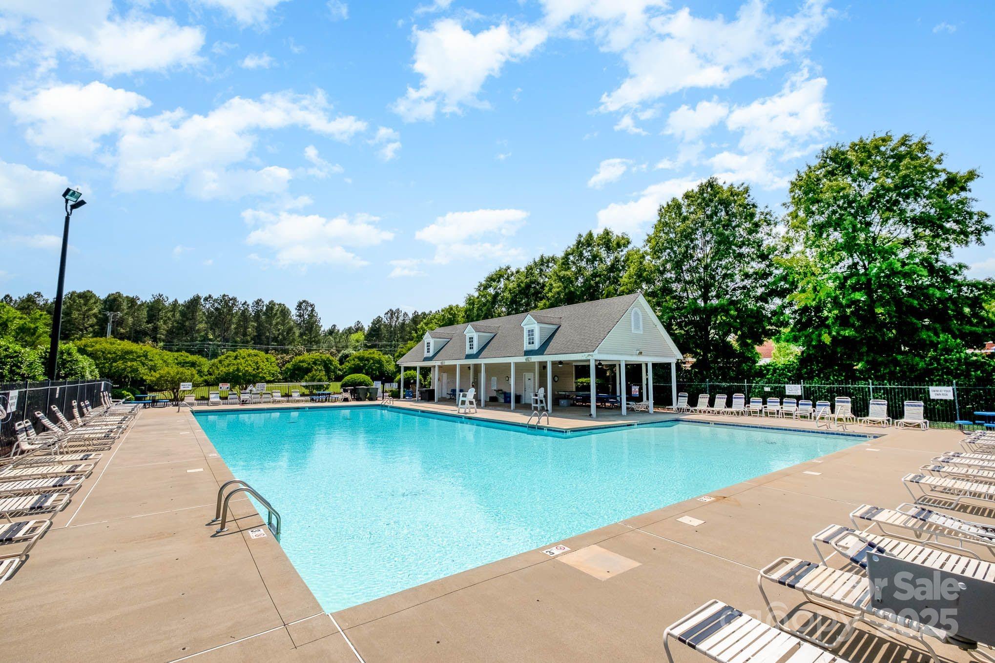 4760 Lauren Glen Street NW