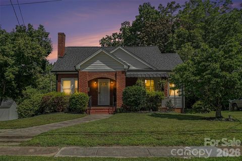 Photo of 89 Hillcrest Avenue SE, Concord, NC 28025 (MLS # 4399050)