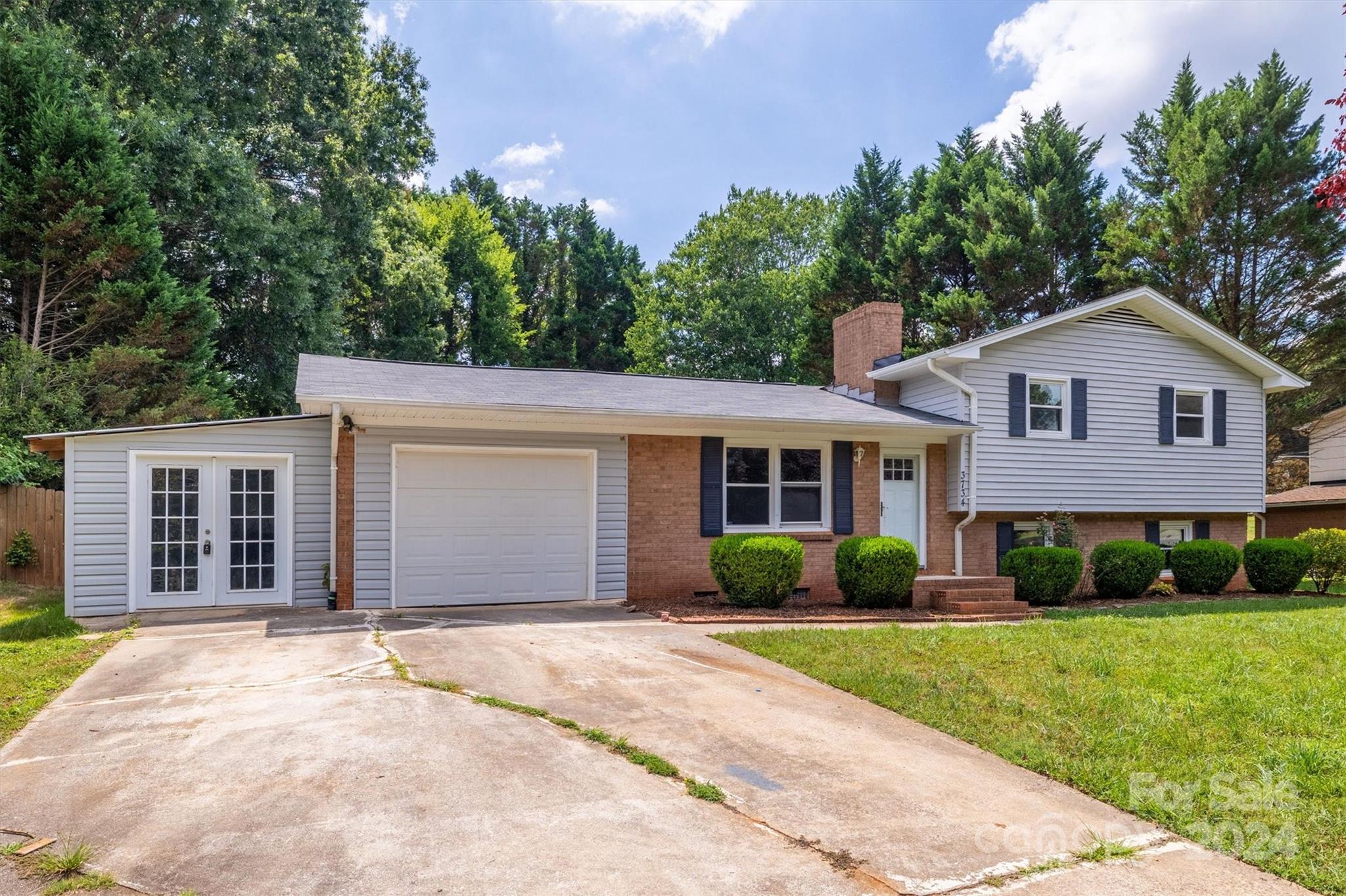 Hickory Woods - Residential