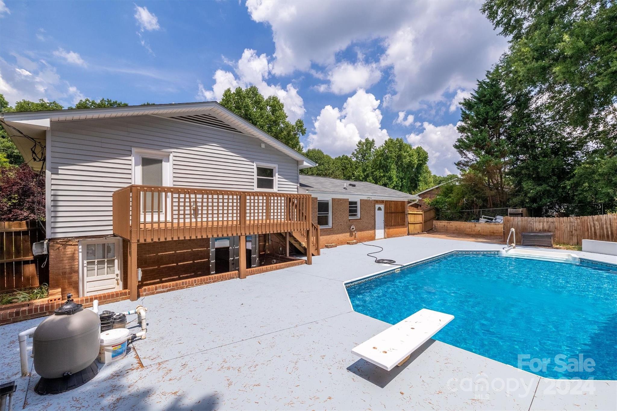 Hickory Woods - Residential