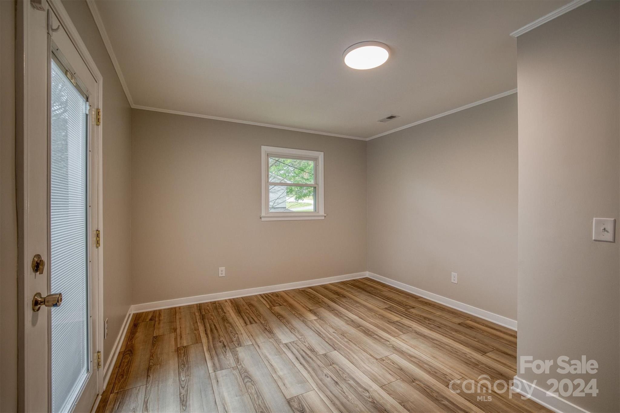 Hickory Woods - Residential