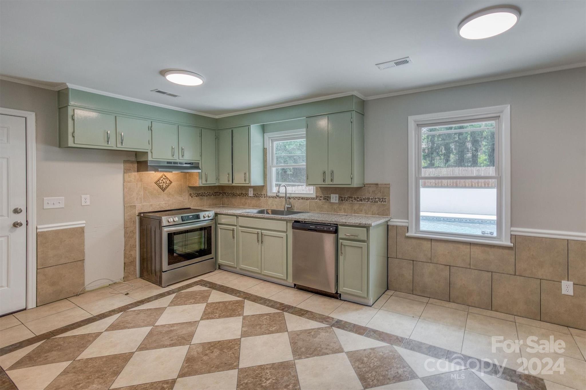 Hickory Woods - Residential