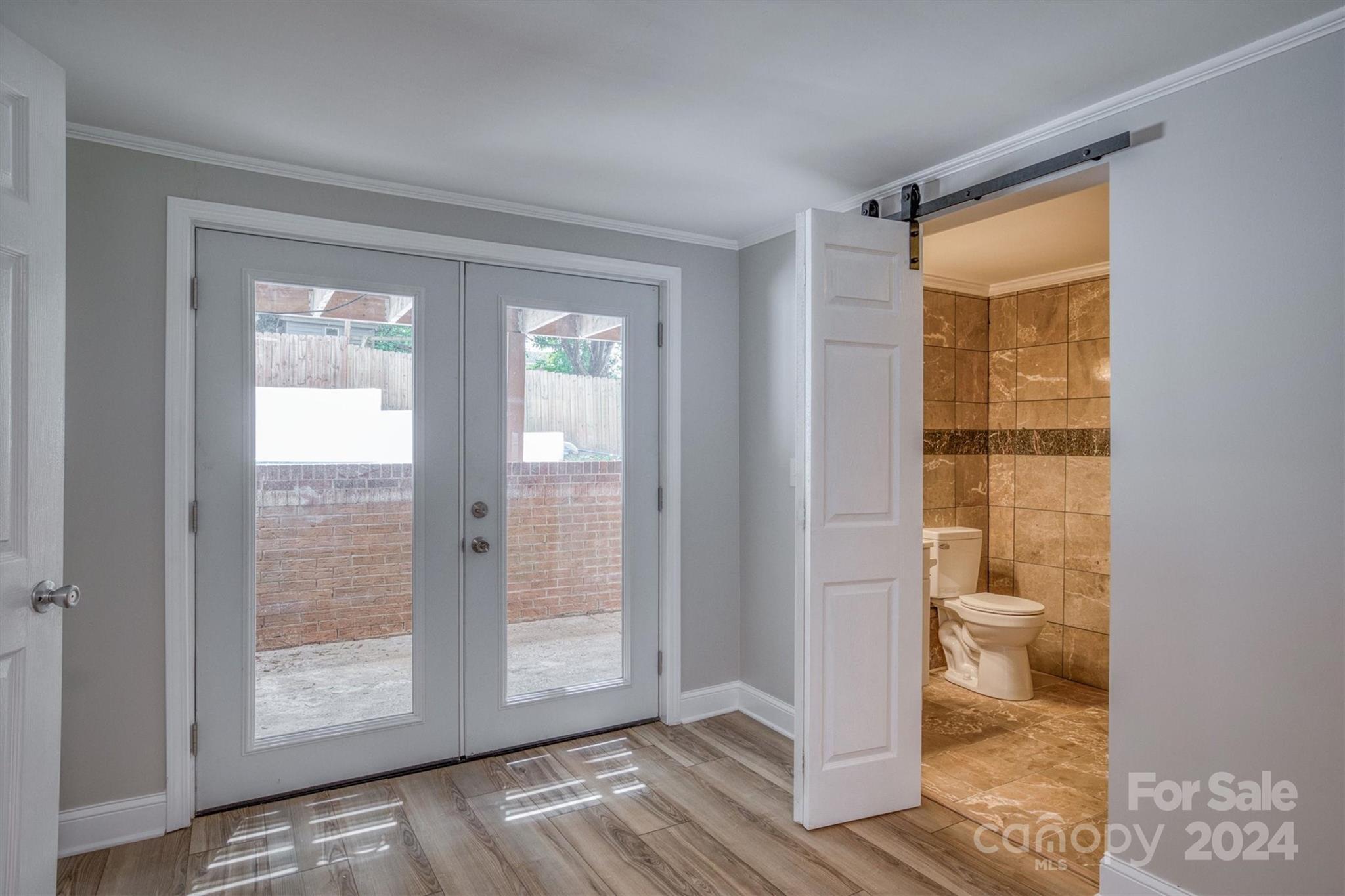 Hickory Woods - Residential