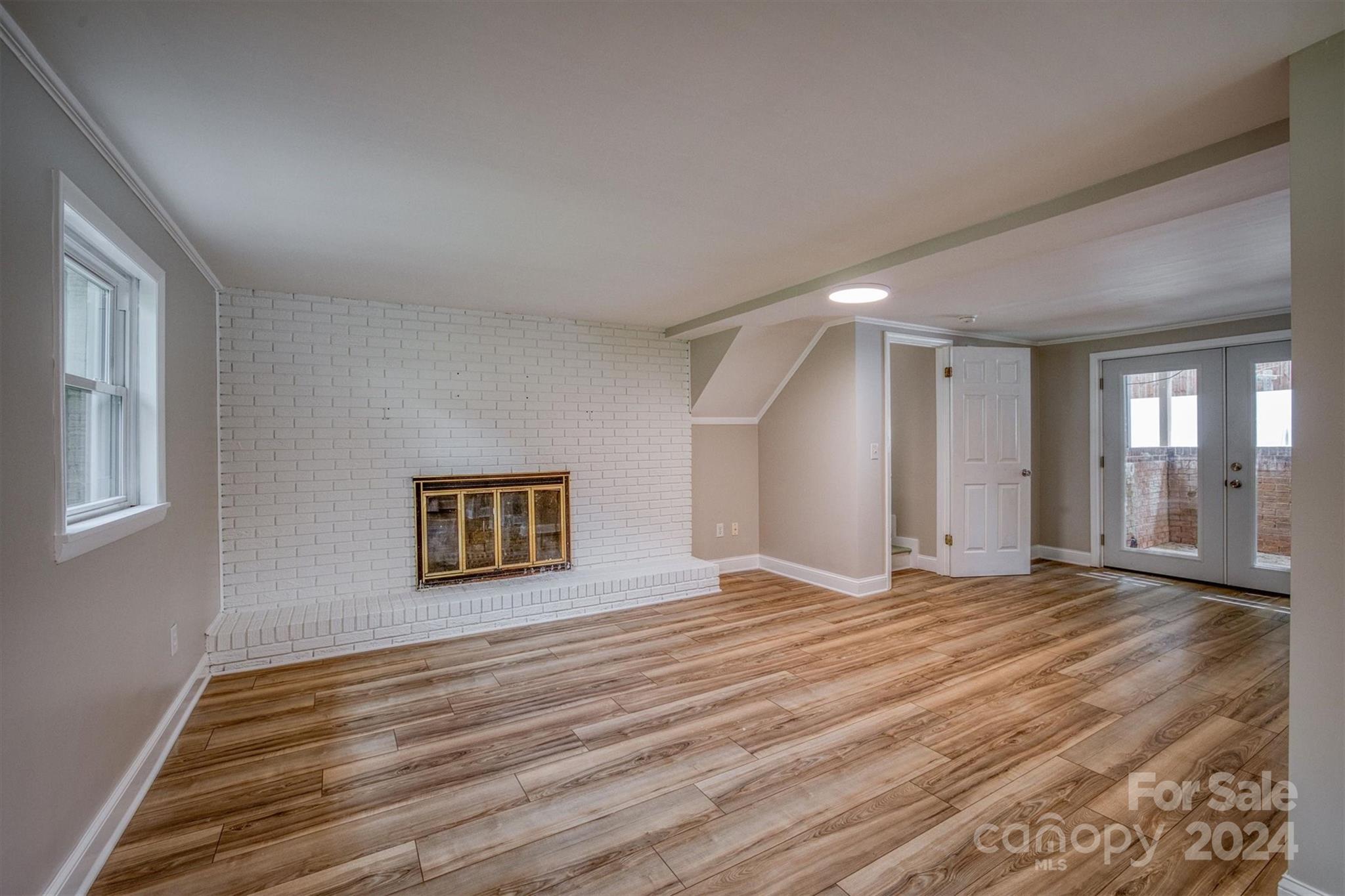 Hickory Woods - Residential