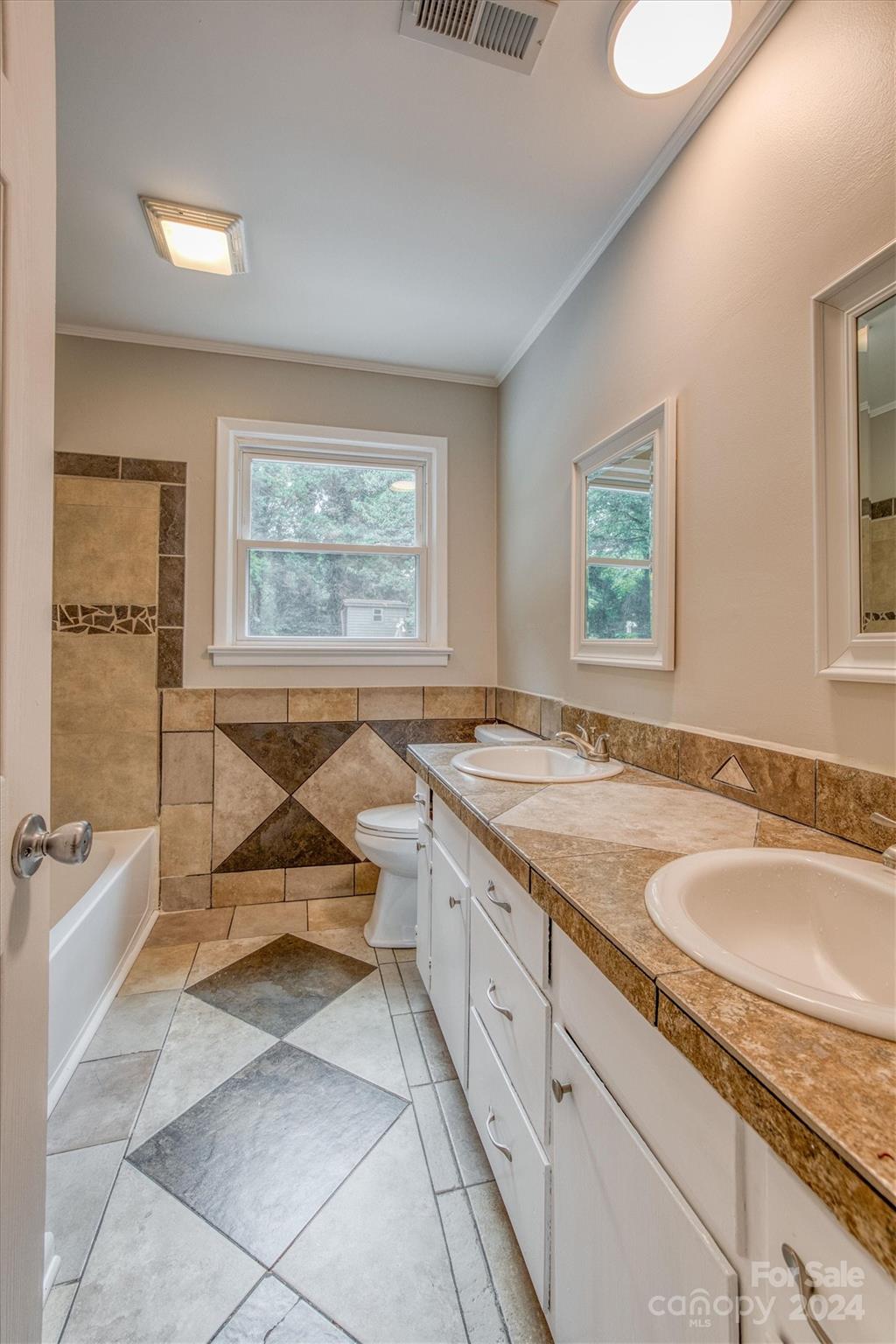 Hickory Woods - Residential