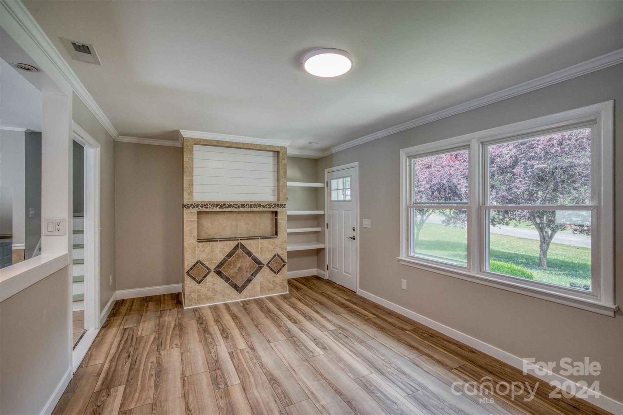 Hickory Woods - Residential