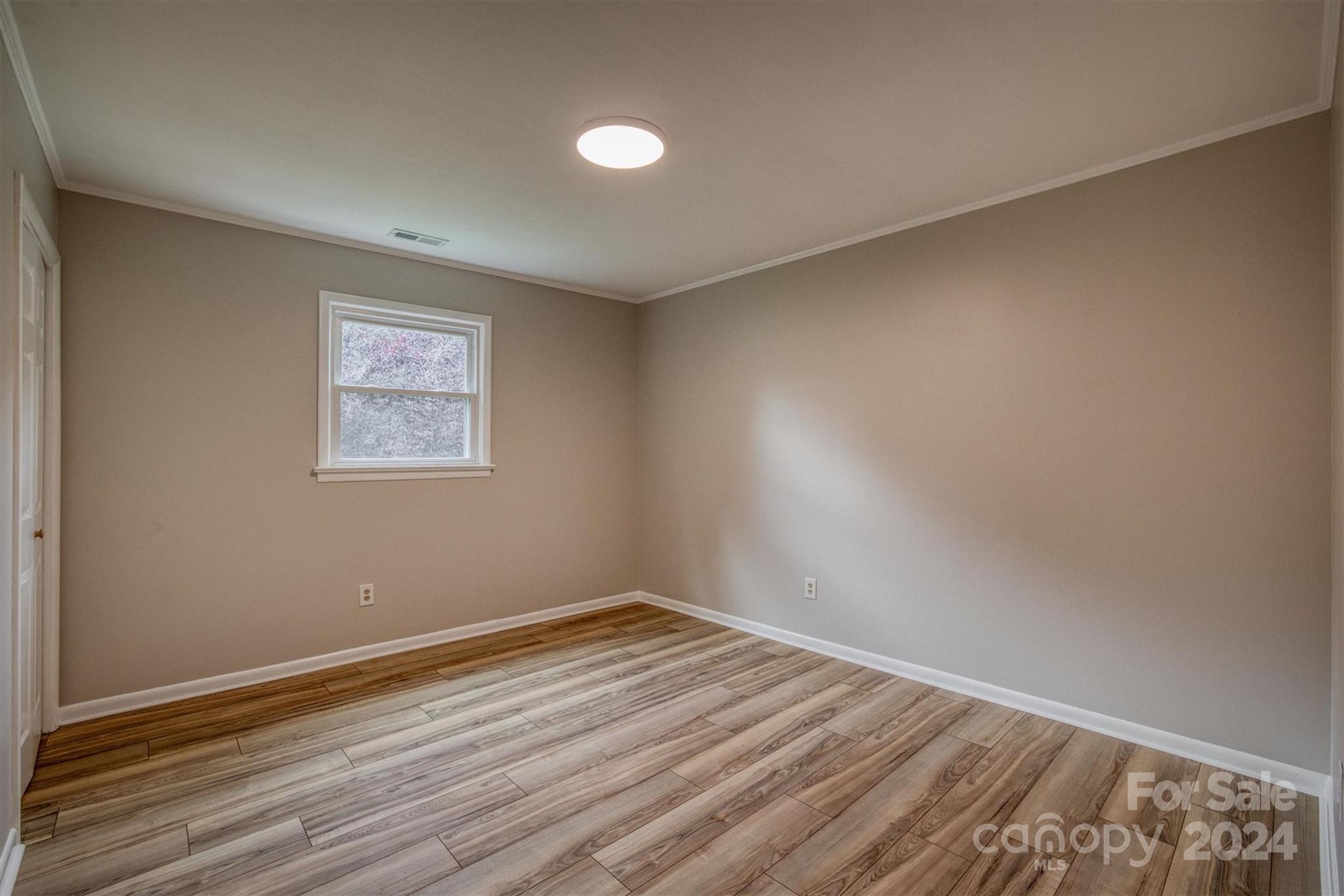 Hickory Woods - Residential