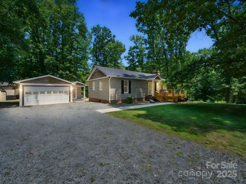 2345 Stallings Road Matthews NC 28104