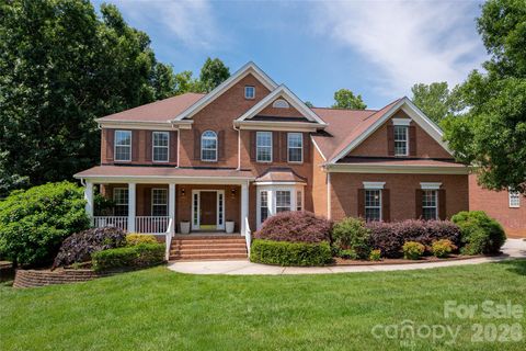 Photo of 8127 Grahamson Lane, Charlotte, NC 28269 (MLS # 4346437)