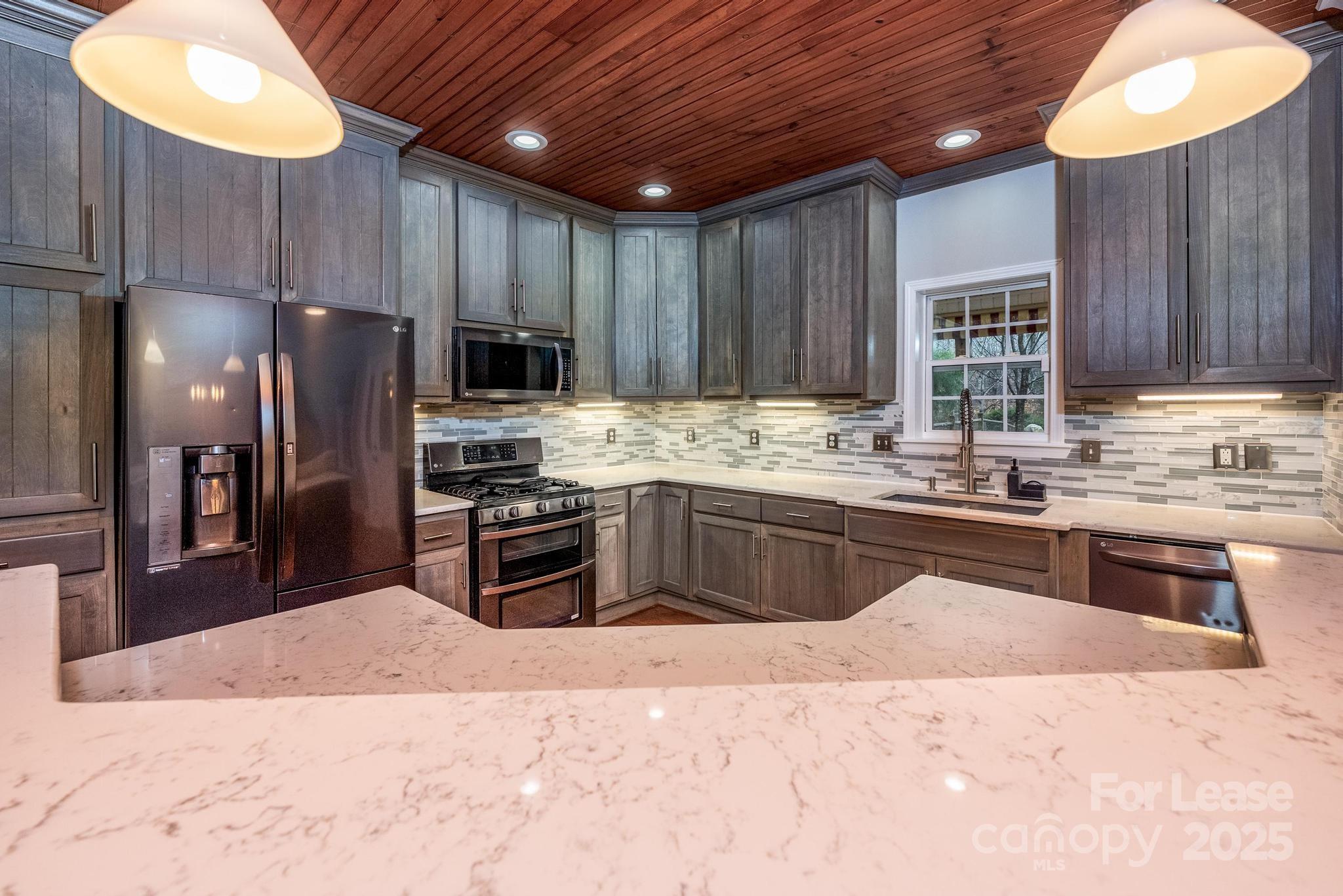 Donaphan Hills - Residential Lease