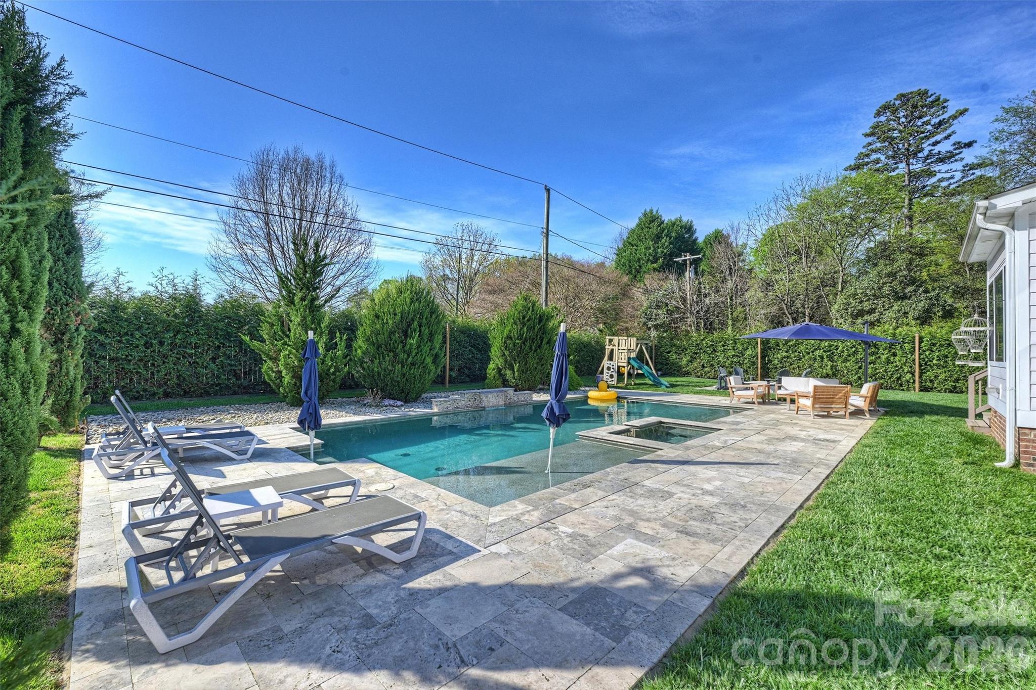 Merry Oaks - Residential