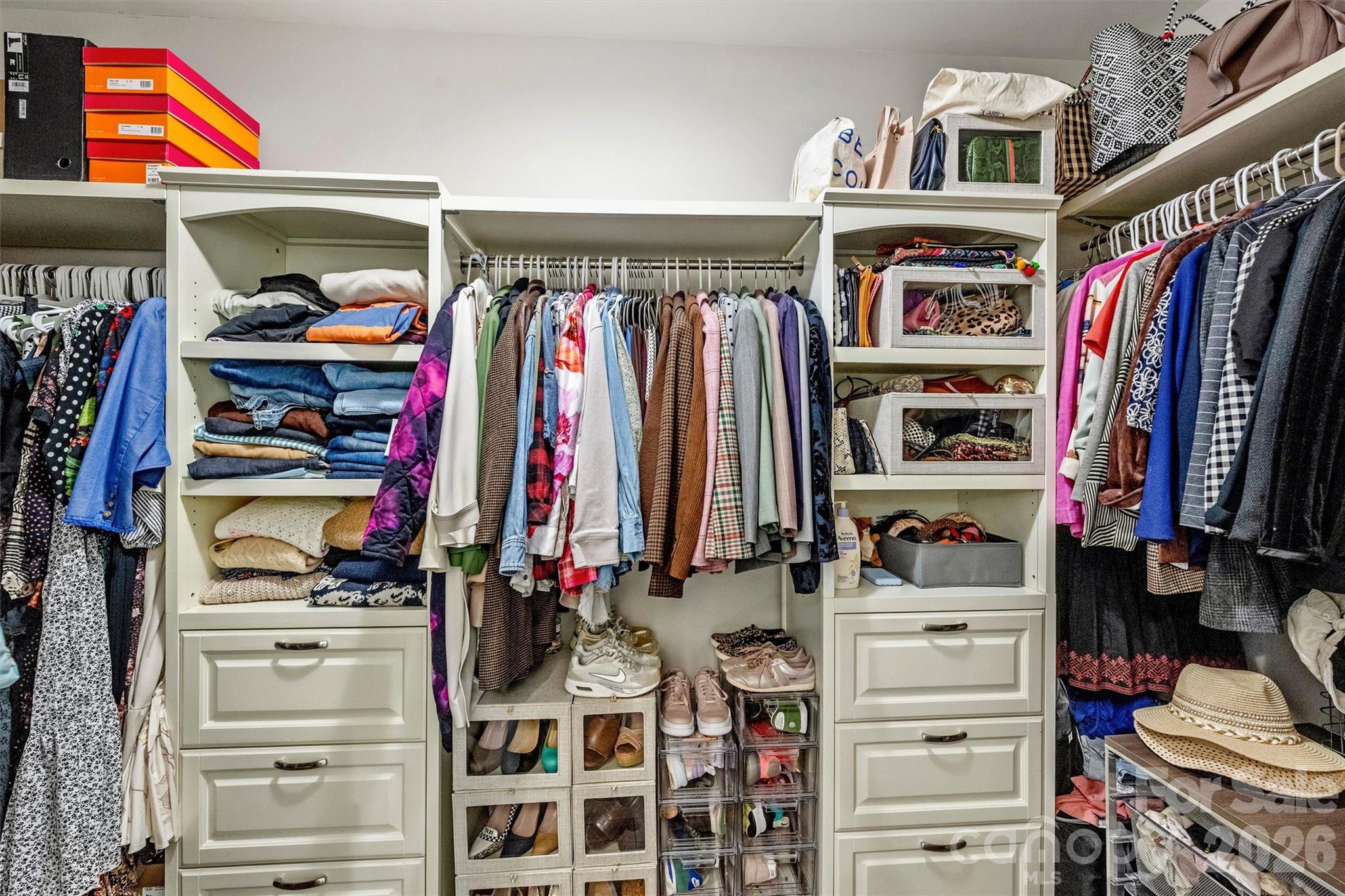 Merry Oaks - Residential