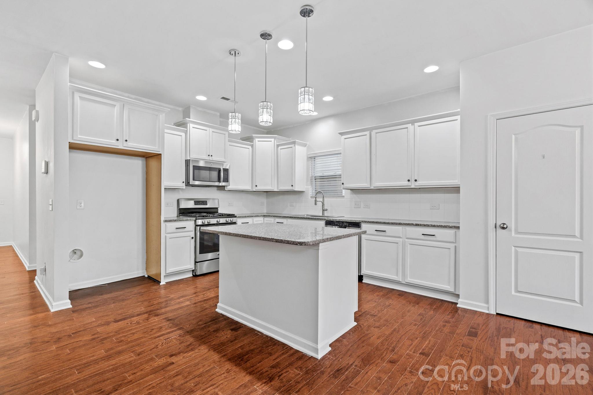 1555 Spring Blossom Trail