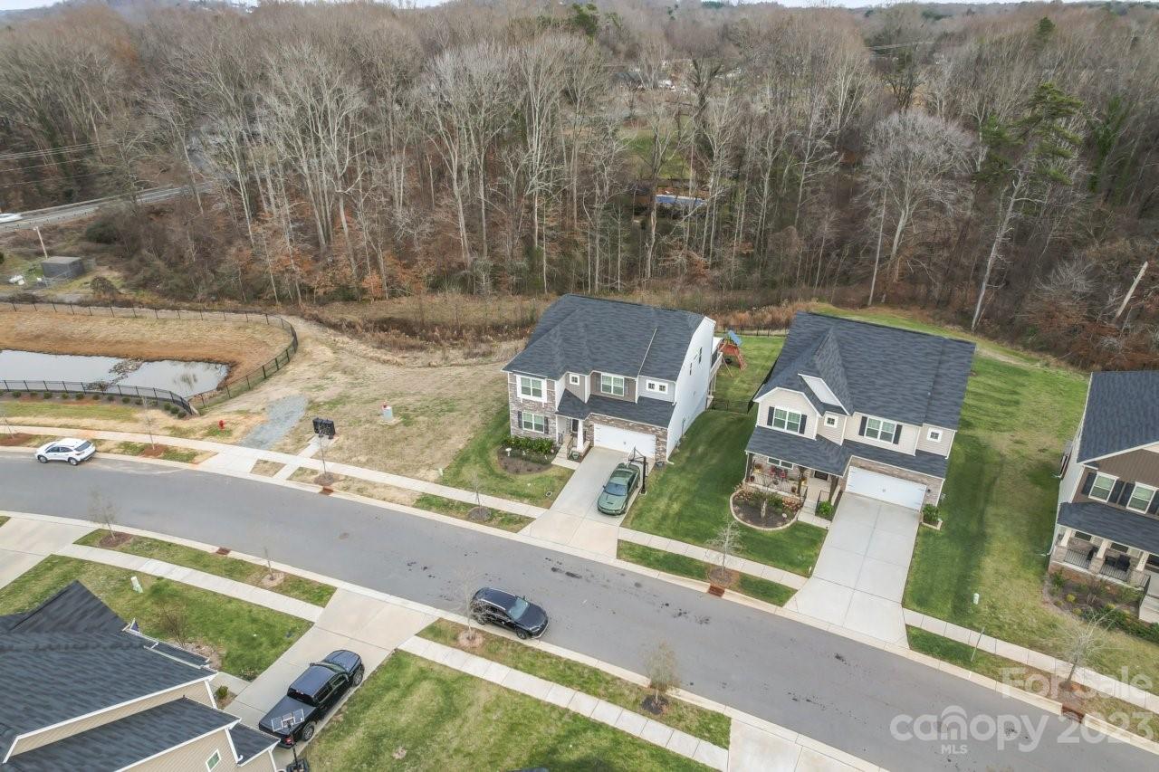 Bethesda Oaks - Residential