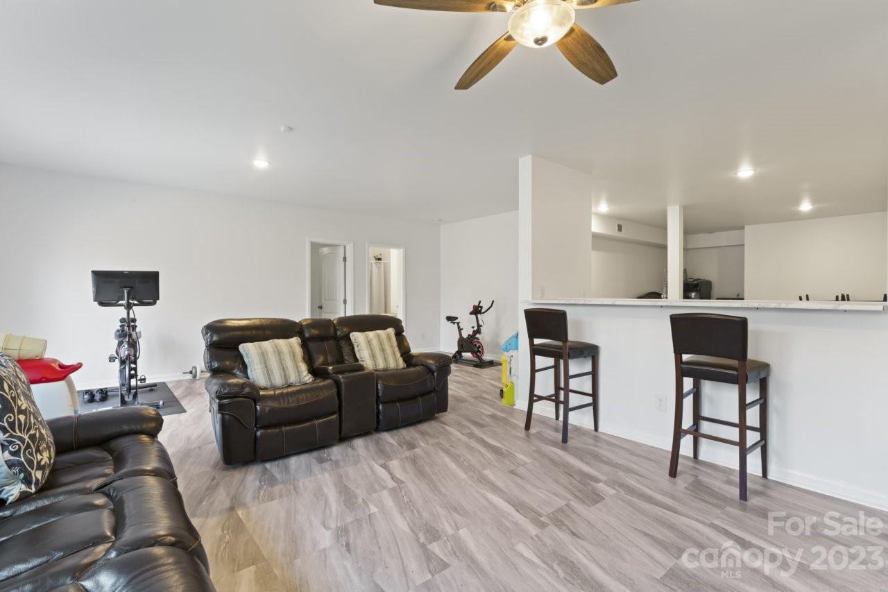 Bethesda Oaks - Residential